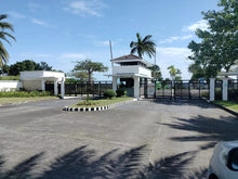 Load image into Gallery viewer, Amara Seafront Subdivision Lot For Sale Liloan Cebu 607 Sqm Propertyph